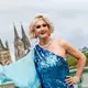 Drag Queen Meryl Deep hält es für wichtig, dass die queere Community Flagge zeigt. - Bild: Thomas Banneyer/dpa