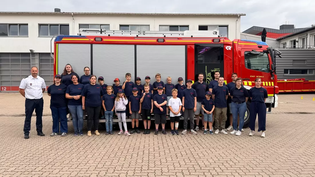 FW-DT: Sommerfest der Kinderfeuerwehr Detmold - Bild: presseportal.de