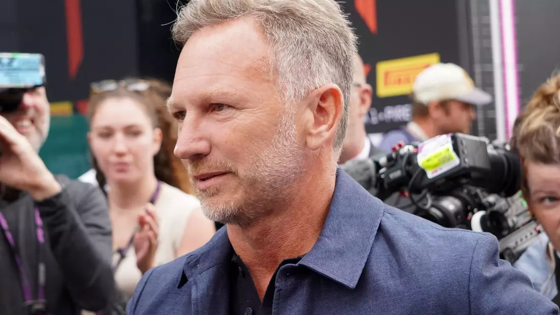 Christian Horner ist zurück im Fahrerlager. - Bild: Matthew Vincent/PA Wire/dpa