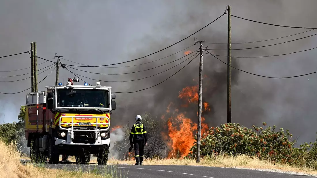Die erneute Hitzewelle verschärft die Waldbrandgefahr in Frankreich. - Bild: Matthieu Rondel/AFP/dpa