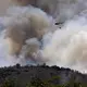 Dieser Brand brach in einem Gebirgsmassiv in der Nähe von Trévillach im Département Pyrénées-Orientales aus. - Bild: Matthieu Rondel/AFP/dpa