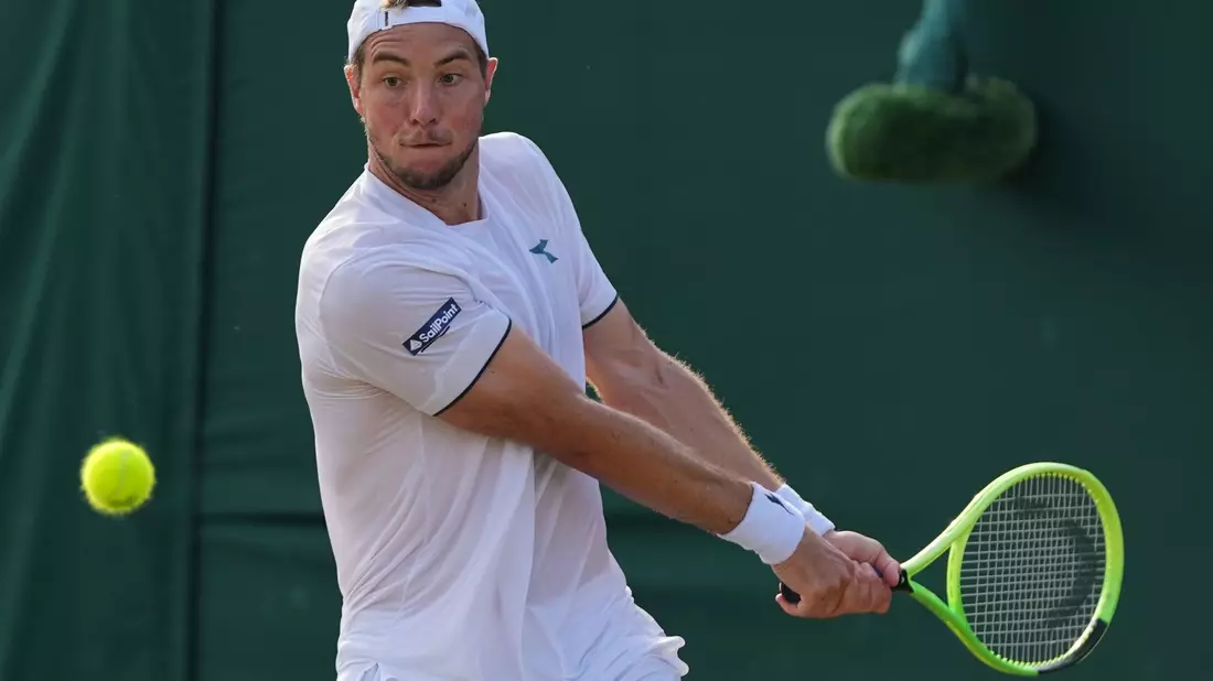 Alexander Zverev beschrieb Jan-Lennard Struff als «Teddybären». - Bild: Maja Smiejkowska/AP/dpa
