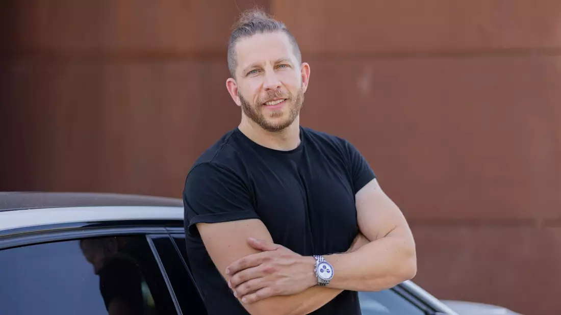 Berndt wurde mit Mitte 30 mit einem Start-up für Babytragen zum Millionär (Archivbild). - Bild: Rolf Vennenbernd/dpa