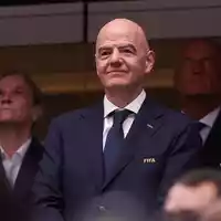 Die FIFA um Gianni Infantino steht nach der Aussetzung einer Rot-Sperre in der Kritik. - Foto: Sam Hodde/AP/dpa