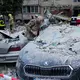 Schwere Schäden nach russischen Raketenangriffen. - Bild: Efrem Lukatsky/AP/dpa