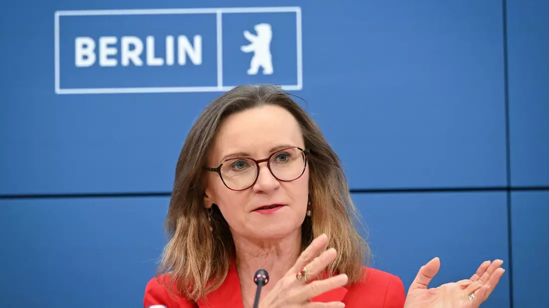 Kommissionsmitglied Sigrid Nikutta appelliert an die Politik, beim Katastrophenschutz keine Zeit zu verlieren.  - Bild: Soeren Stache/dpa