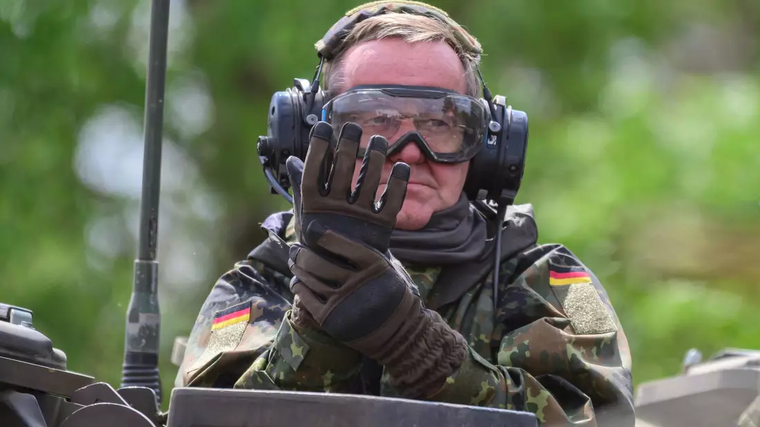 Die Bundeswehr soll nach Plänen von Ressortchef Boris Pistorius ihre Verteidigungsfähigkeit ausbauen. (Archivbild) - Bild: Philipp Schulze/dpa