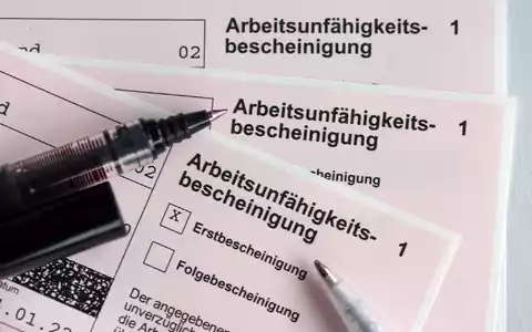 Der CDU-Arbeitnehmerflügel kritisiert die Pläne für strengere Krankmeldungen.  - Foto: Jens Büttner/dpa-Zentralbild/dpa