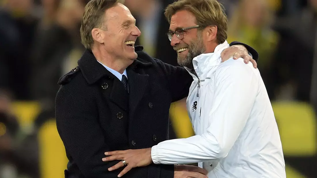 Zwei, die miteinander können: Hans-Joachim Watzke (l) und Jürgen Klopp. (Archivbild) - Bild: Federico Gambarini/dpa