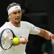 Alexander Zverev entschied die ersten beiden Sätze gegen Lehecka für sich. - Bild: Kirsty Wigglesworth/AP/dpa