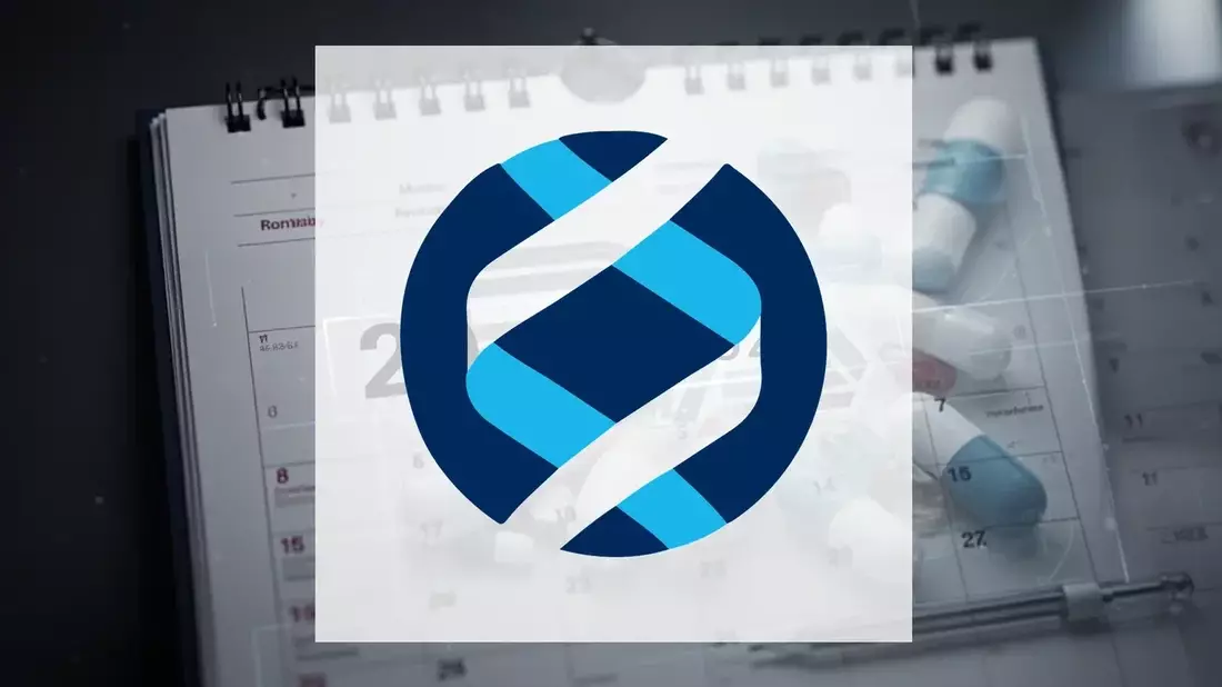 Outlook Therapeutics Balances Reverse Split, FDA Decision, and Nasdaq Listing