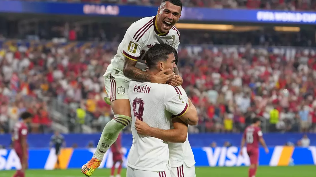 Spanien steht im Viertelfinale der WM. - Bild: Julio Cortez^/AP/dpa