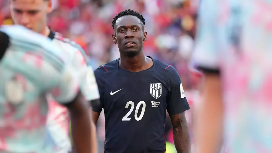 Sprach ruhig und besonnen zu den Medien: Folarin Balogun. - Bild: Ted S. Warren/AP/dpa