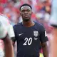 Sprach ruhig und besonnen zu den Medien: Folarin Balogun. - Bild: Ted S. Warren/AP/dpa