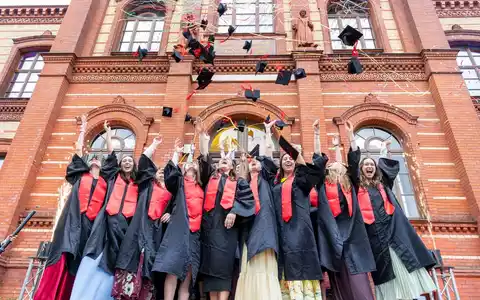 39 neue Ärztinnen und Ärzte aus Schwerin - Foto: presseportal.de