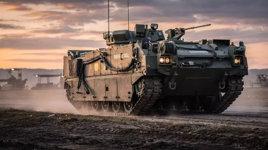 Rheinmetall Wins New Contracts Amid Frigate Cancellation, Analysts Divided