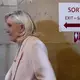 Für Le Pen ist das Urteil eine Niederlage, auch wenn es für sie schlimmer hätte kommen können. - Bild: Aurelien Morissard/AP/dpa