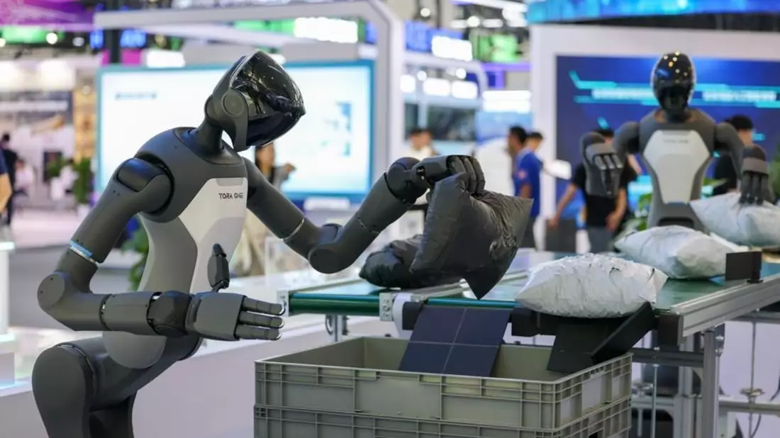China wird in diesem Jahr mehr als 100.000 humanoide Roboter produzieren - Bild: presseportal.de