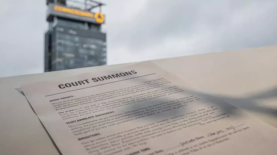 Commerzbank Takeover Battle: UniCredit Nears Control Despite Low Tender Uptake