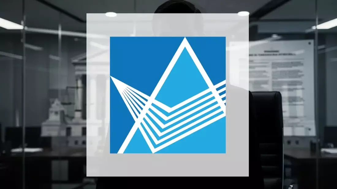POET Tech Stock Falls 7% Despite AI Photonics Production Milestones, Dilution Worries Mount