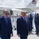 Der türkische Präsident Recep Tayyip Erdogan empfing seinen US-Kollegen Donald Trump direkt am Flugzeug. - Bild: Alex Brandon/AP/dpa