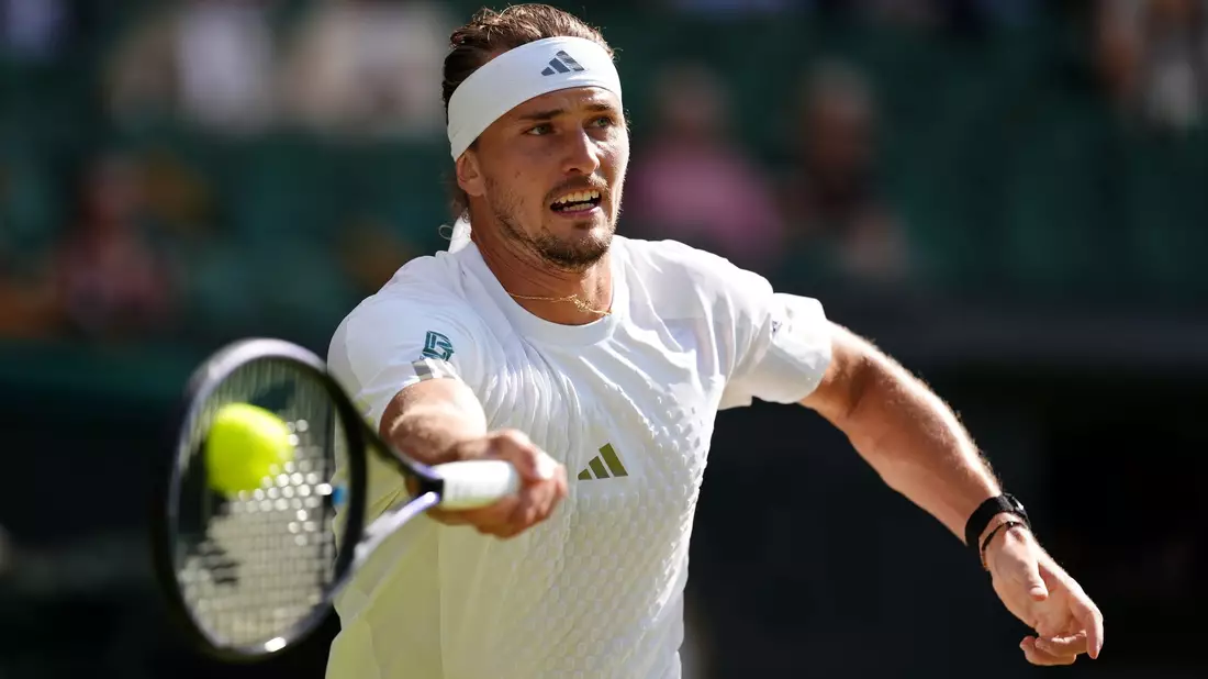 Alexander Zverev steht erstmals im Viertelfinale von Wimbledon. - Bild: Ben Whitley/PA Wire/dpa