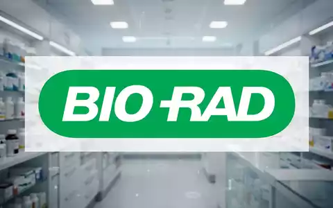 Moderner Apothekeninnenraum mit weichem Licht, der den Pharmamarkt und zukünftige regulatorische Änderungen darstellt. - Foto: über boerse-global.de