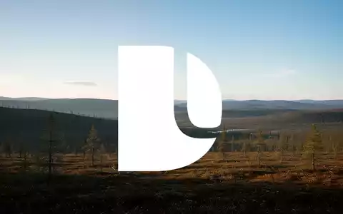 Weite, unberührte Wildnislandschaft unter einem klaren Himmel, die Ressourcenerkundung und Entwicklung darstellt. - Foto: über boerse-global.de