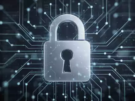 Digitales Vorhängeschloss-Symbol über abstrakten Netzlinien, symbolisiert digitale Privatsphäre und Chat-Kontrolle-Debatte. - Foto: über boerse-global.de
