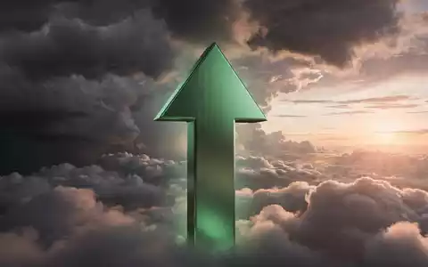 Ein grüner, aufwärts gerichteter Pfeil durchbricht dunkle Wolken und symbolisiert Erholung und Wachstum nach einem Rückgang. - Foto: über boerse-global.de