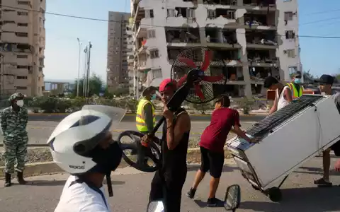 Viele Menschen haben ihr Zuhause verloren.  - Foto: Ariana Cubillos/AP/dpa