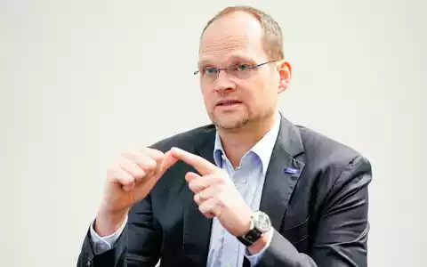 BASF will den weltweit größten Standort laut Elvermann wieder in die Gewinnzone bringen. (Archivbild) - Foto: Uwe Anspach/dpa