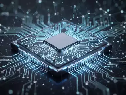 Nahaufnahme eines futuristischen, leuchtenden KI-Chips mit komplexen Schaltkreisen, Symbol für fortschrittliche Technologie und Wettbewerb. - Foto: über boerse-global.de
