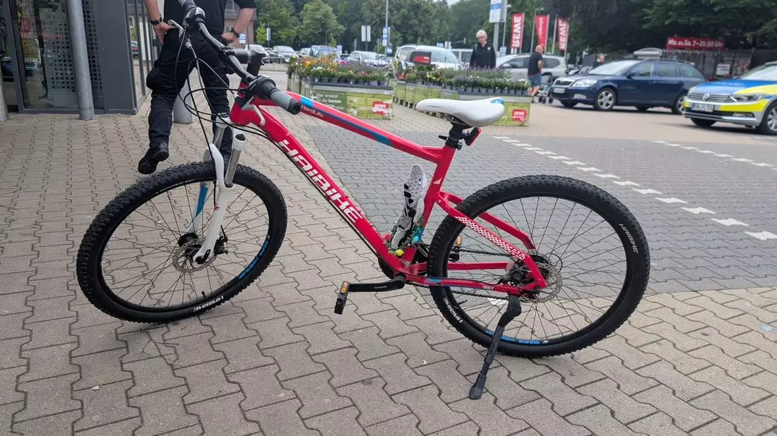POL-ROW: ++ Wem gehört dieses Fahrrad? ++ Tankstelleneinbruch in Sittensen - Zeugen gesucht Mit 1,67 Promille und ohne Versicherung unterwegs ++ - Bild: presseportal.de