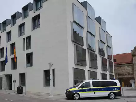 HZA-SW: Wirtschaft, Sicherheit und Einnahmen - Das Hauptzollamt Schweinfurt zieht Bilanz und feiert 75 Jahre Zoll - Foto: presseportal.de