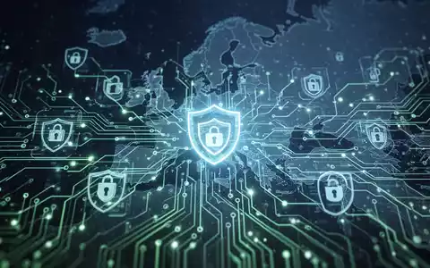 Leuchtendes digitales Schaltkreisnetz mit Cybersicherheitssymbolen, dahinter Europa-Karte, symbolisiert EU-Cybersicherheit und KI. - Foto: über boerse-global.de