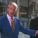 Nigel Farage (links im Bild) kündigte am Dienstag an, sein Mandat im Parlament niederzulegen.  - Bild: Thomas Krych/AP/dpa
