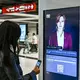 Die Bahn will die digitale Assistenz Kiana künftig in der «DB Navigator»-App integrieren. (Archivbild) - Bild: Jens Kalaene/dpa