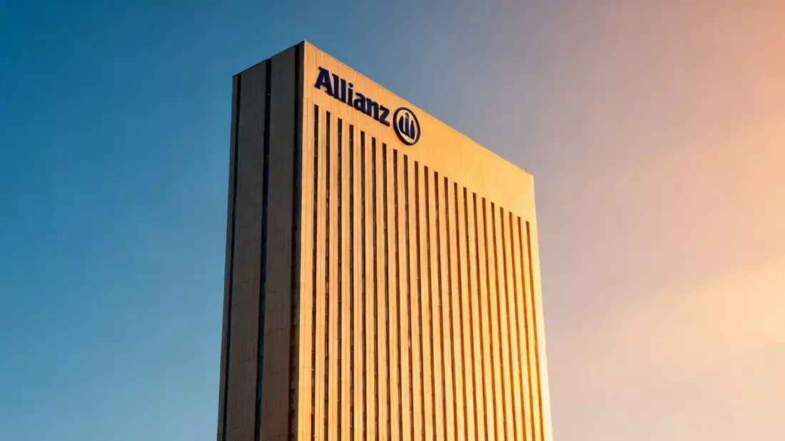 Allianz Share Hits 52-Week High Amid Aggressive Buyback, Overbought Signals