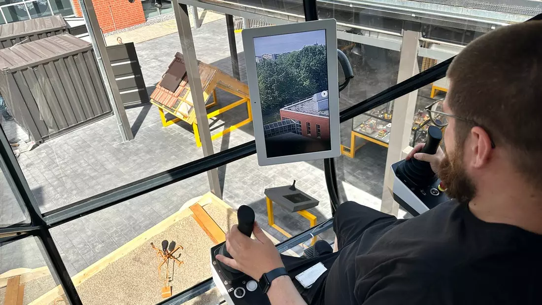 Arbeiten, wo andere wohnen / Neue DASA-Ausstellung macht den Hochbau zum Mitmach-Erlebnis - Bild: presseportal.de