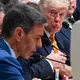 Zustimmung sieht anders aus: US-Präsident Donald Trump schaut skeptisch, während Spaniens Regierungschef Pedro Sánchez auf dem Nato-Gipfel in Ankara spricht. - Bild: Ansgar Haase/dpa