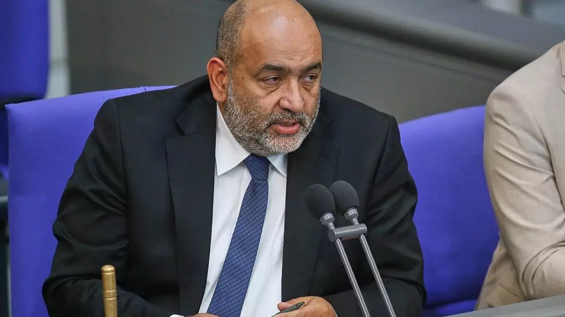Nouripour kritisiert Trumps Drohung gegen Iran