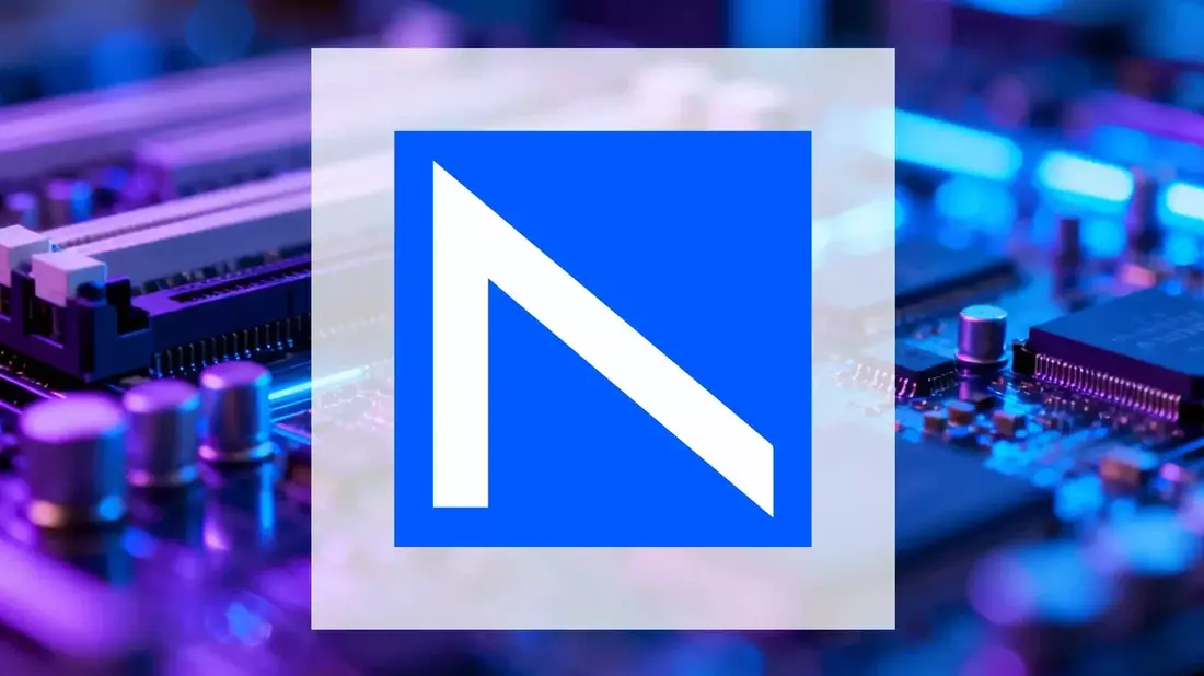 Nokia's Cloud Transformation Gains Momentum Amid Stock Decline and Mixed Analyst Views