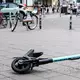 Die Zahl der Unfälle mit E-Rollern hat zugenommen. (Symbolbild) - Bild: Jens Kalaene/dpa-Zentralbild/dpa