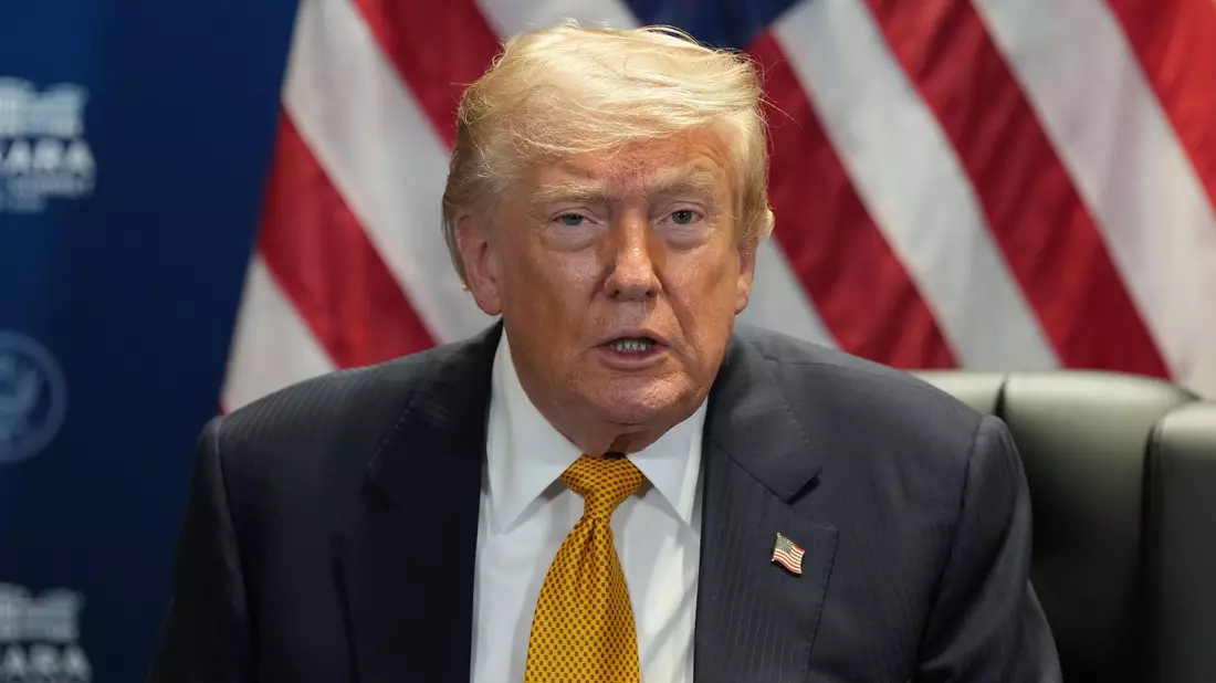 US-Präsident Trump droht dem Iran weitere Angriffe an.  - Bild: Alex Brandon/AP/dpa