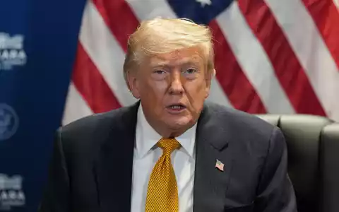 US-Präsident Trump droht dem Iran weitere Angriffe an.  - Foto: Alex Brandon/AP/dpa