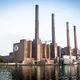Bei VW in Wolfsburg wird über neue Sparpläne gestritten. (Archivbild) - Bild: Moritz Frankenberg/dpa