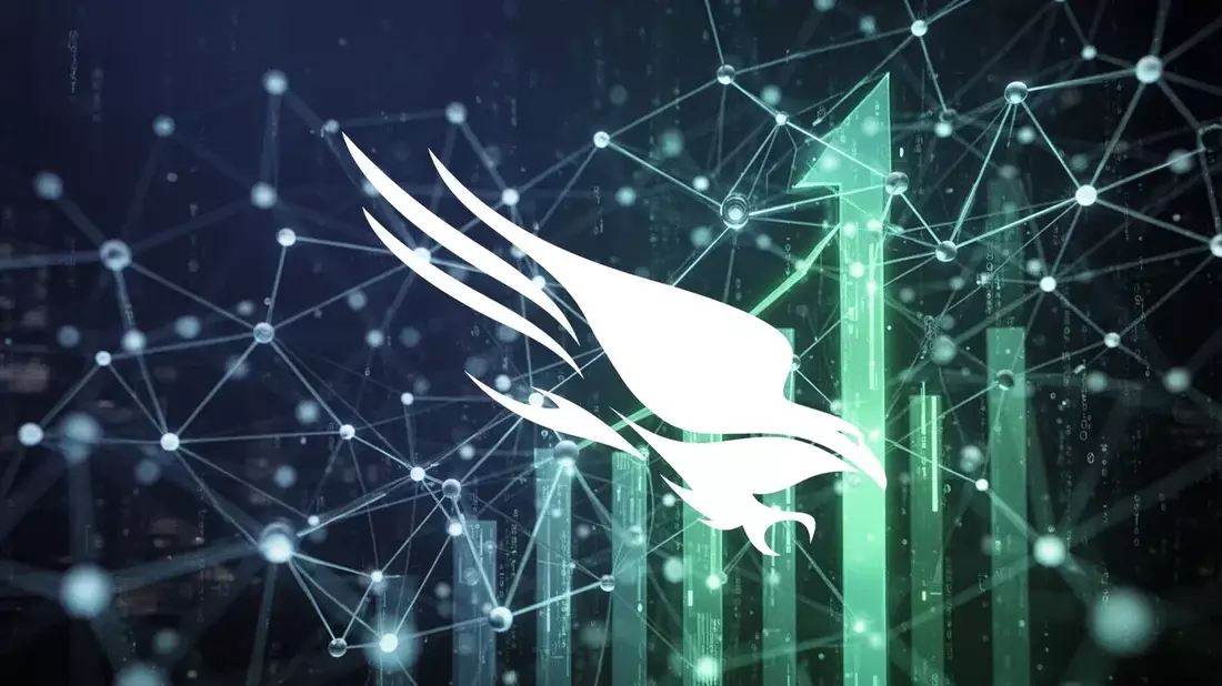 CrowdStrike: Señales cruzadas entre la subida de objetivo de UBS y la venta de Cramer