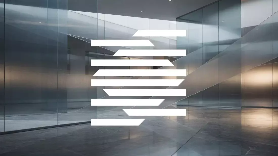 Munich Re Faces Renewal, Hurricane Risks and AI Restructuring Amid 10% Rally