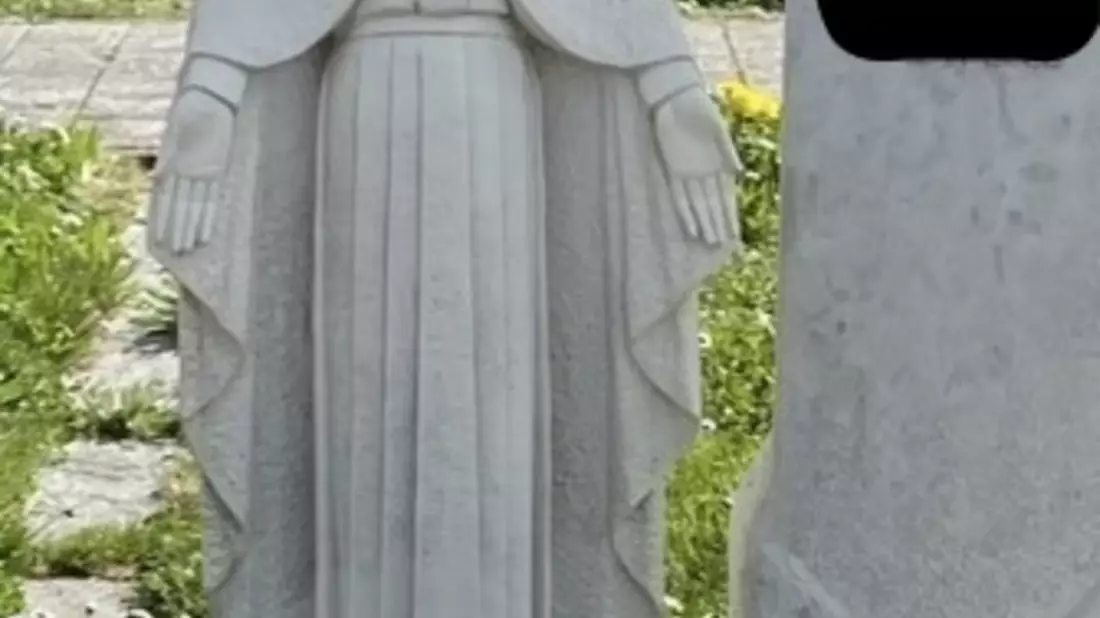 POL-UL: (BC) Eberhardzell - Diebstahl auf Friedhof / Ein Unbekannter entwendete in den vergangenen Tagen eine Statue in Eberhardzell. - Bild: presseportal.de